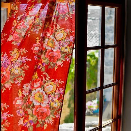 Alojamento de Acomodação e Pequeno-almoço Le Duplex De Lapparan 3*