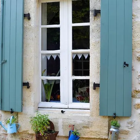 Le Duplex De Lapparan Alojamento de Acomodação e Pequeno-almoço 3*